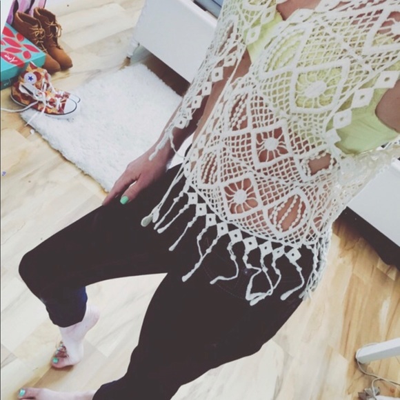 Crochet Boho Cover-up/Top - Picture 3 of 4